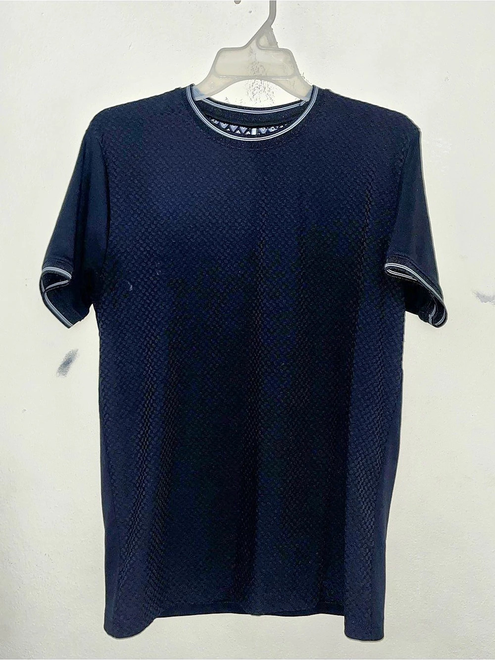 Denim & Flower Men's Textured Short Sleeve Tee Size Medium